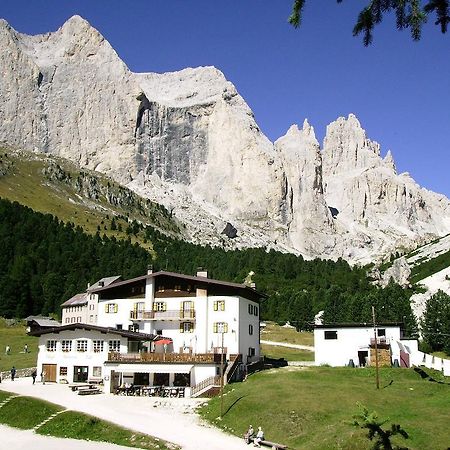 Rifugio Gardeccia Hutte Hotel Pozza di Fassa Exterior foto