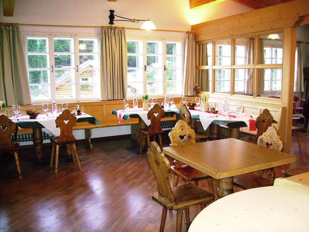 Rifugio Gardeccia Hutte Hotel Pozza di Fassa Exterior foto
